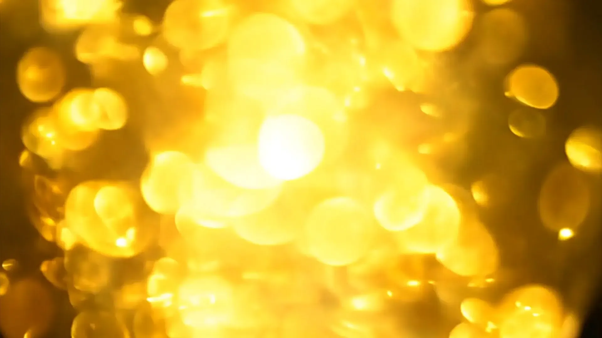 Soft Gold Glow Overlay for Wedding Videos and Logo Animations